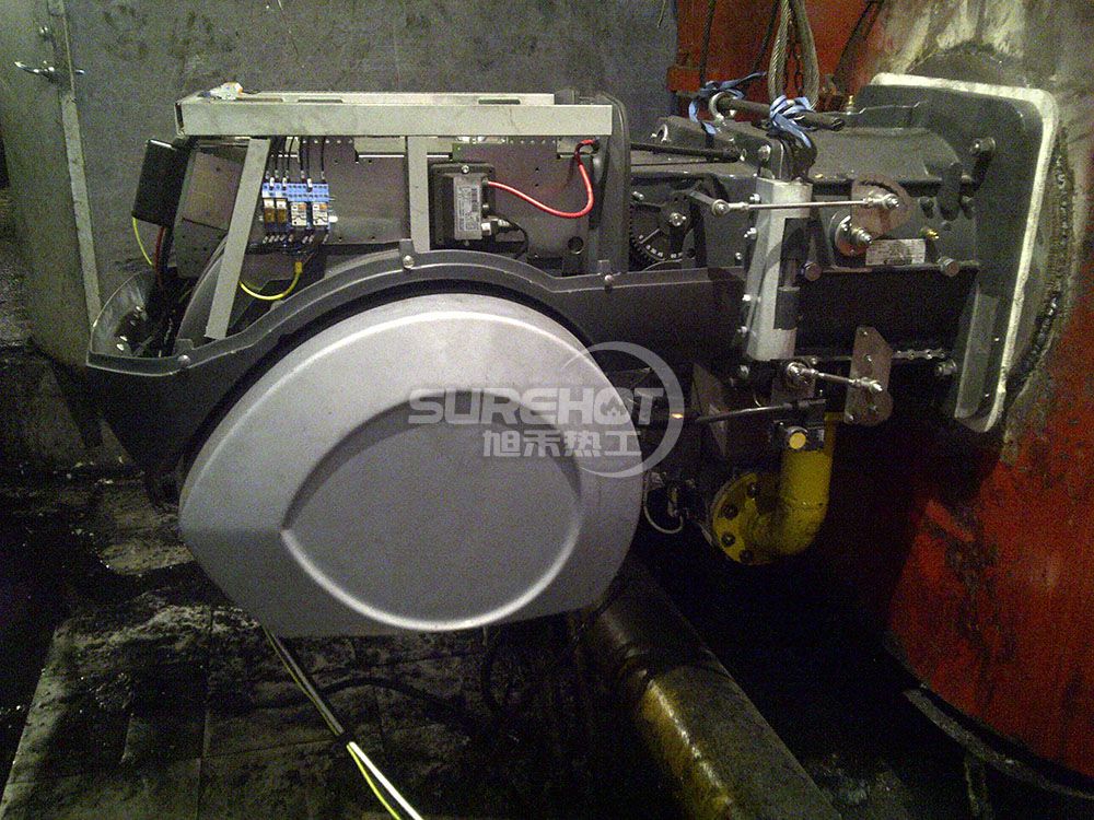 長春小區10噸熱水鍋爐